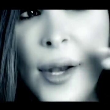 Elissa in a scene inspired by the "Awakher Al Shita" music video.