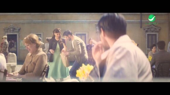 Elissa - Ya Merayti Elissa in a scene inspired by the "Ya Merayti" music video.