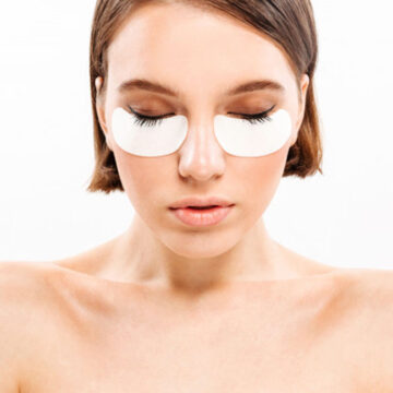 Do you often have dark circles under your eyes? Then you should break these 4 habits