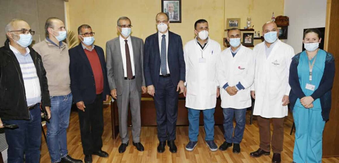 Health Minister visits Jezzine Governmental Hospital