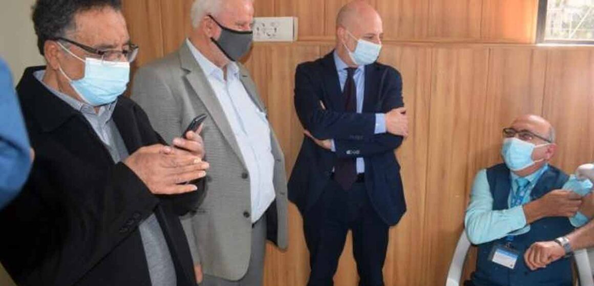 The first group of UNRWA health workers received the vaccine at Saida Governmental Hospital.