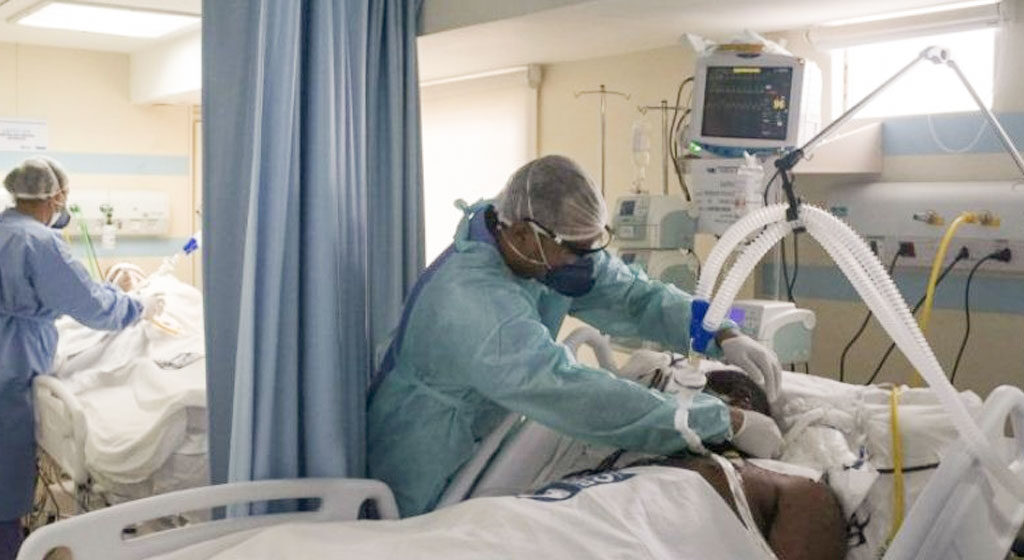 Mexico’s confirmed Covid-19 deaths surpass 200,000, while experts worry the toll is much worse