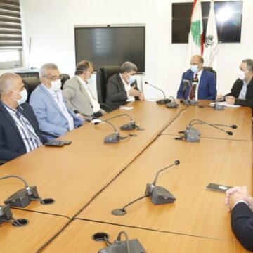 Hassan, Land Transport Union discuss need to accelerate vaccination of drivers