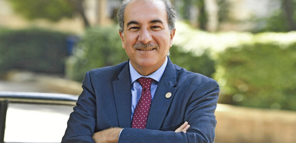Dr. Imad B. Baalbaki, AUB, receives 2020 CASE Asia-Pacific Distinguished Service Award