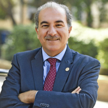 Dr. Imad B. Baalbaki, AUB, receives 2020 CASE Asia-Pacific Distinguished Service Award