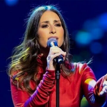 Hiba Tawaji Joins Pentatonix for a Christmas Album that Takes Lebanese Vocals Global