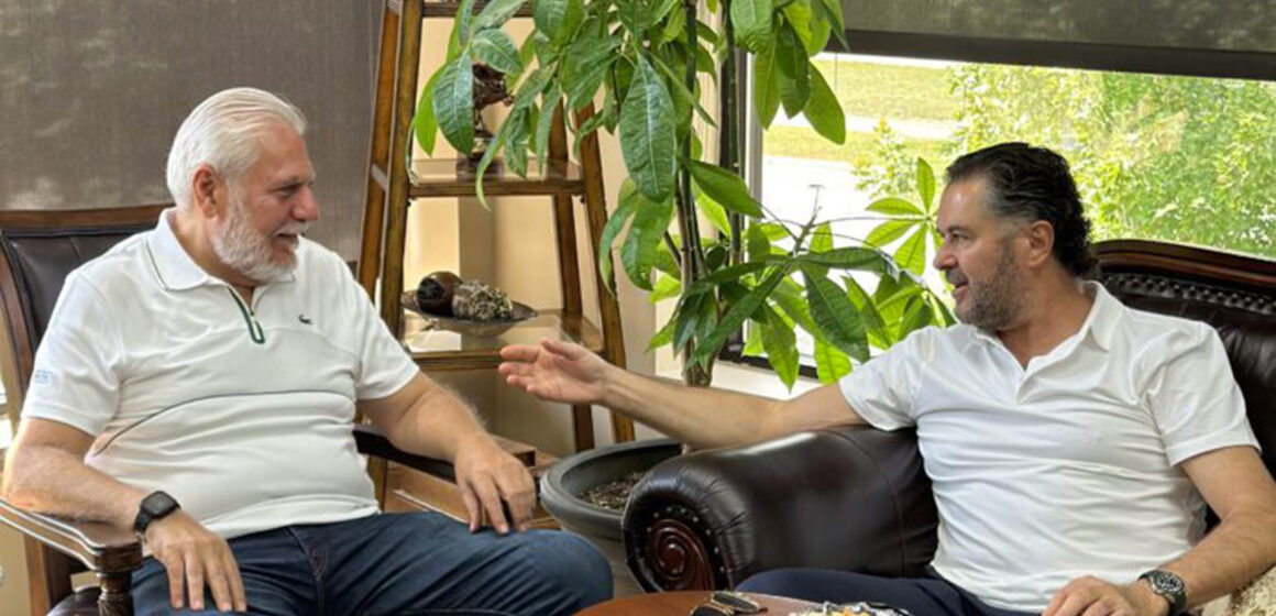 Superstar Ragheb Alama speaks with Publisher Osama Siblani during the interview at the offices of The Arab American News in Dearborn, on Tuesday, Sept. 5. - Photo by The Arab American News